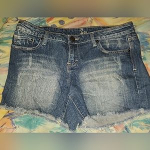 Z Co. Denim shorts size 13